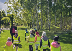 Wiewiórki w ogrodzie "Aflopark".