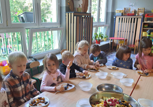 Jesienna sałatka owocowa grupy III.