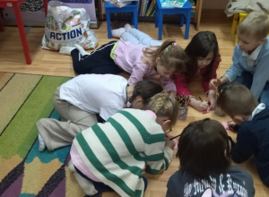 Wizyta Jeży w Bibliotece Nr 7 w Łodzi. Spotkanie z autorką książek dla dzieci.